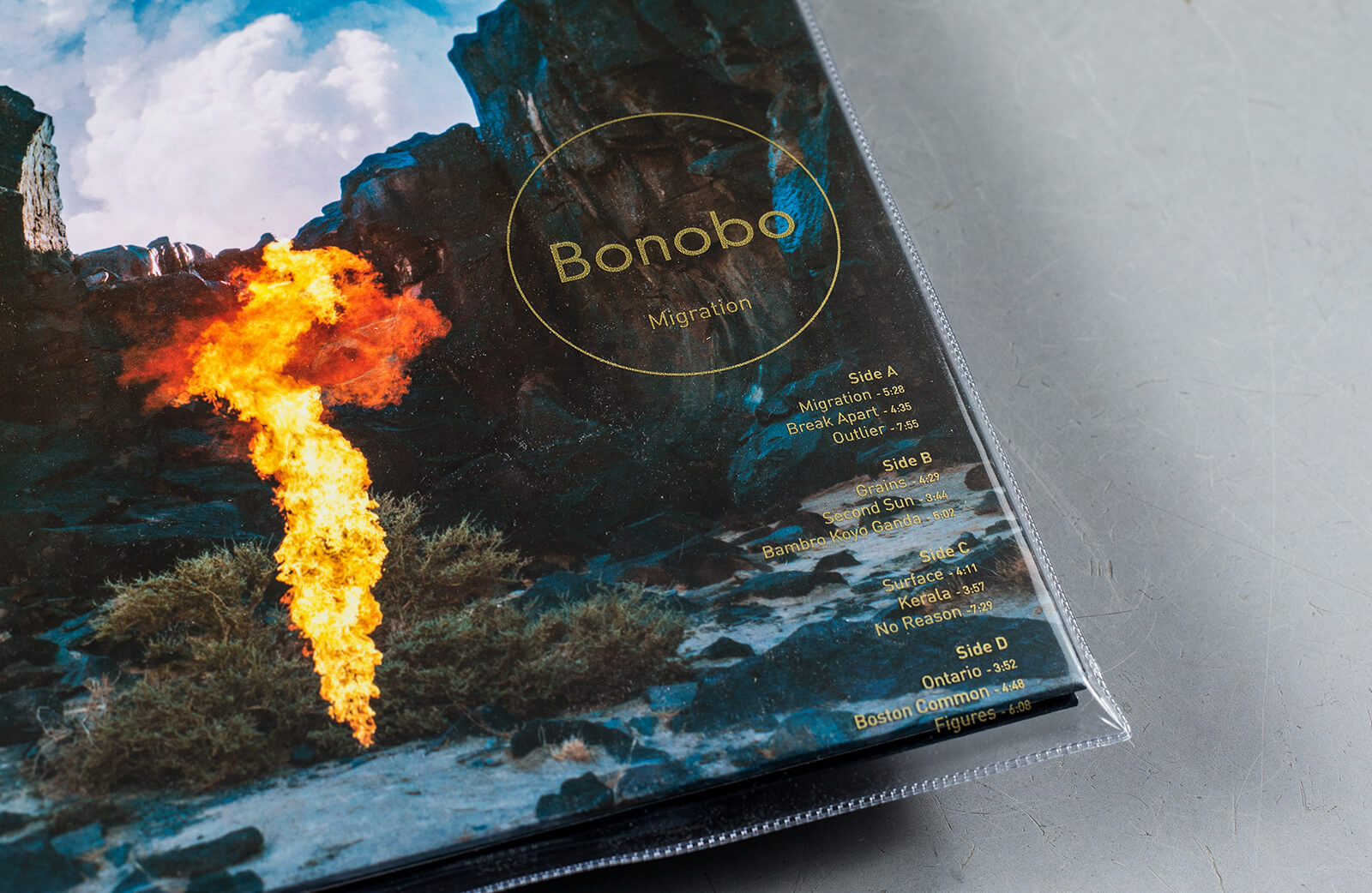 bonobo-migration-vinyl-edition_0009_at8w0031