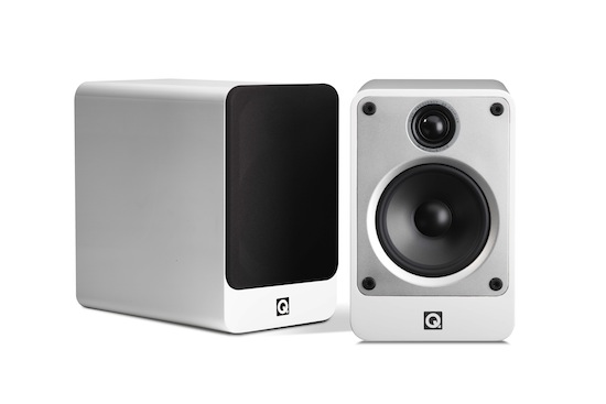 The Top 8 Compact Speakers For Your Turntable Set Up