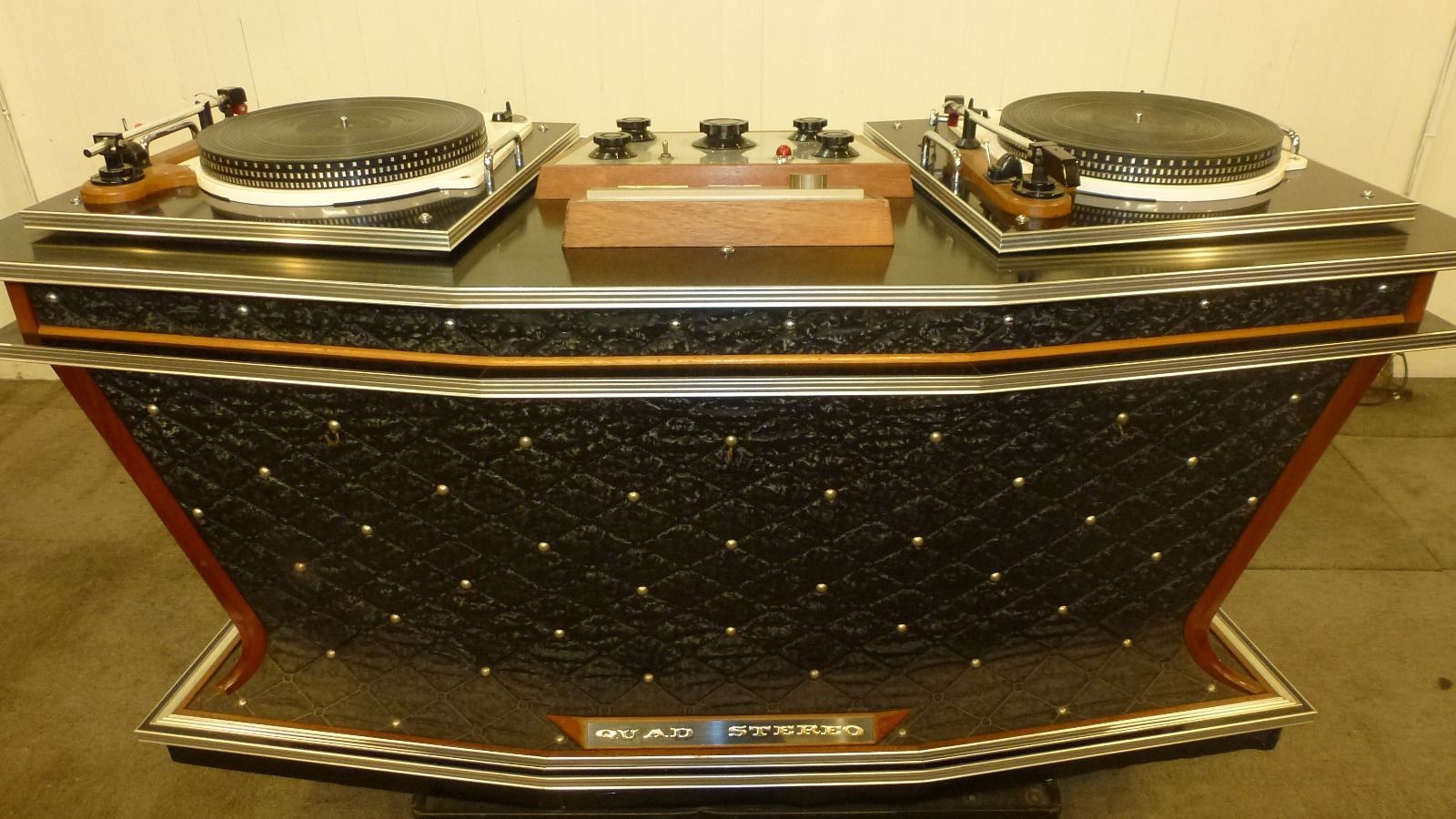 turntable console