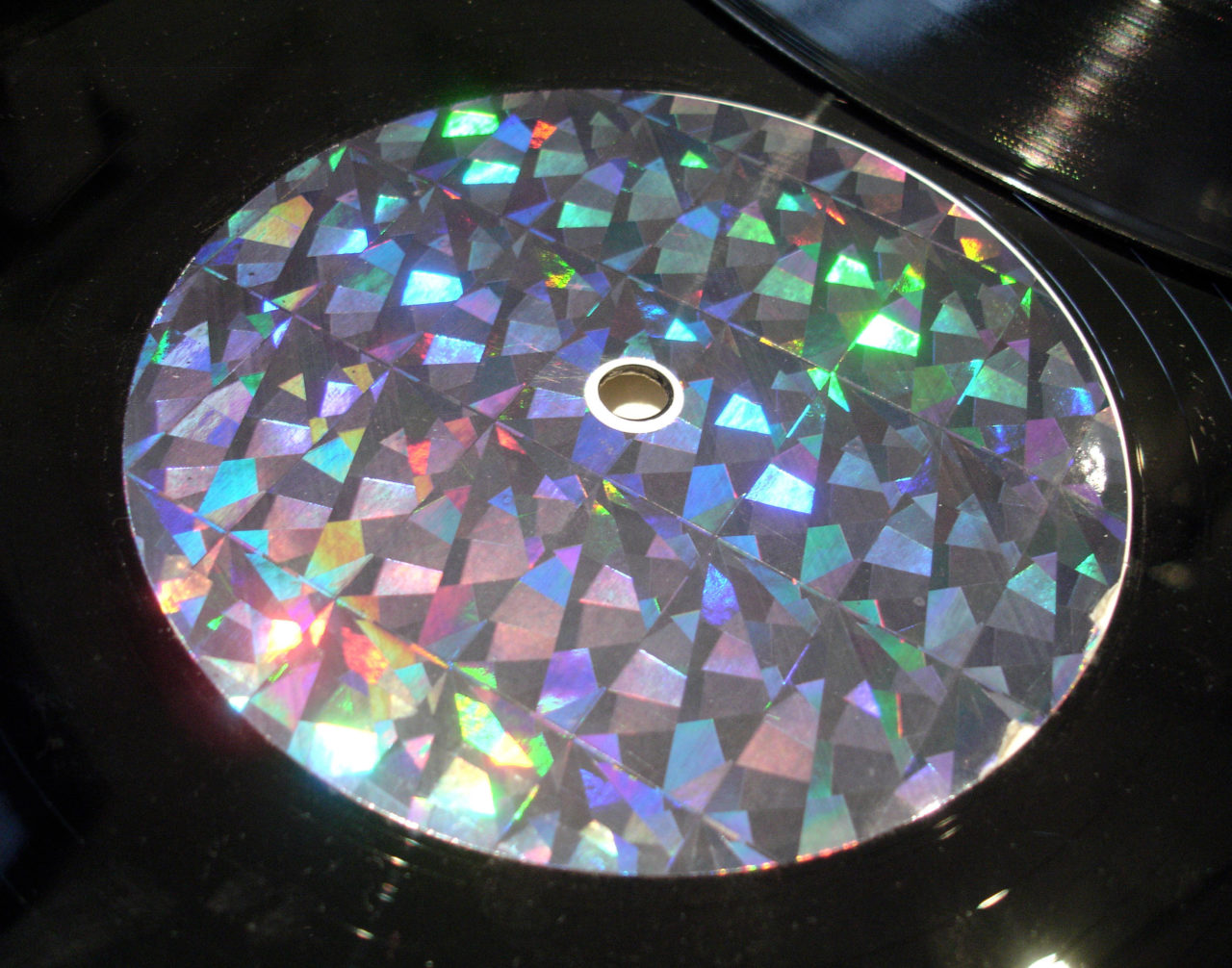 Sinis uld censur Freaky Formats: Holographic vinyl - The Vinyl Factory