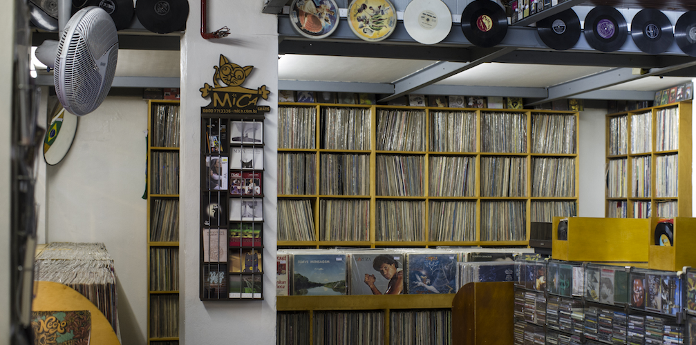  Vinyl Store: CDs y Vinilo