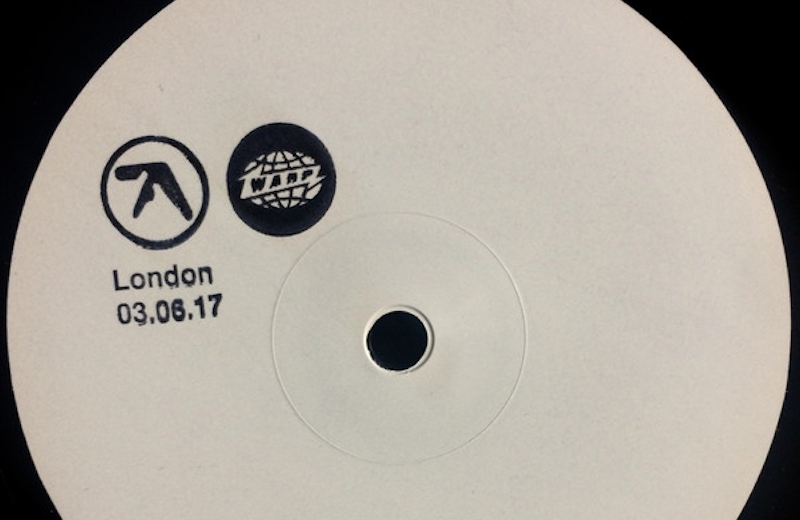 Aphex twin альбомы. Aphex Twin лейбл. AFX альбом. Aphex Twin белый альбом. White Label record.