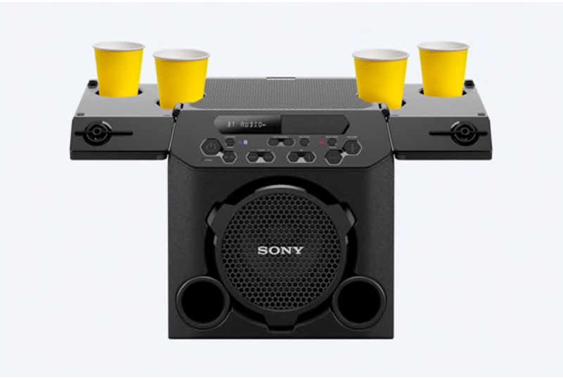 Politiebureau koppeling Mededogen Sony's new Bluetooth party speaker has its own cup holders