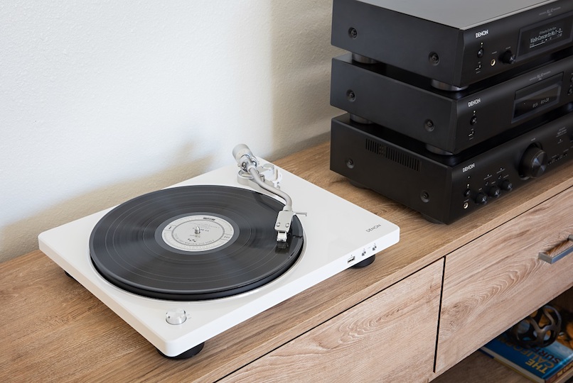 Denon unveils two new plug-and-play turntables