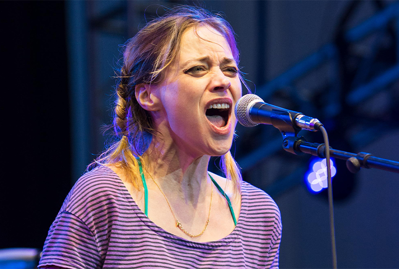 fiona apple fetch the bolt cutters