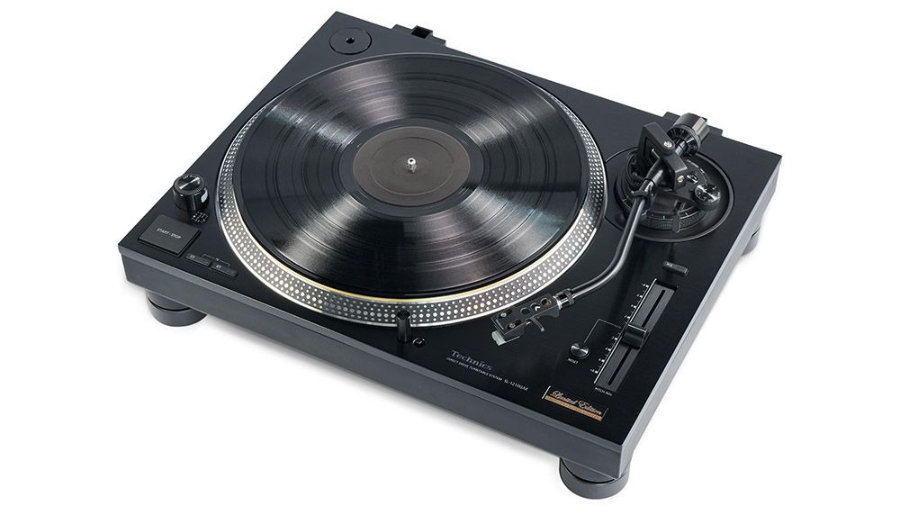 Technics' limited-edition 50th anniversary turntable comes in