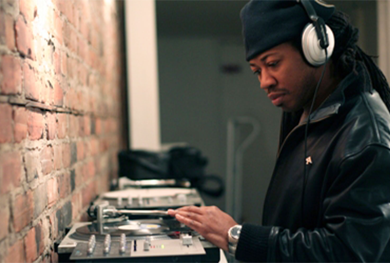 Ron Trent heralds forthcoming LP Romantic Flight with new 12 ...