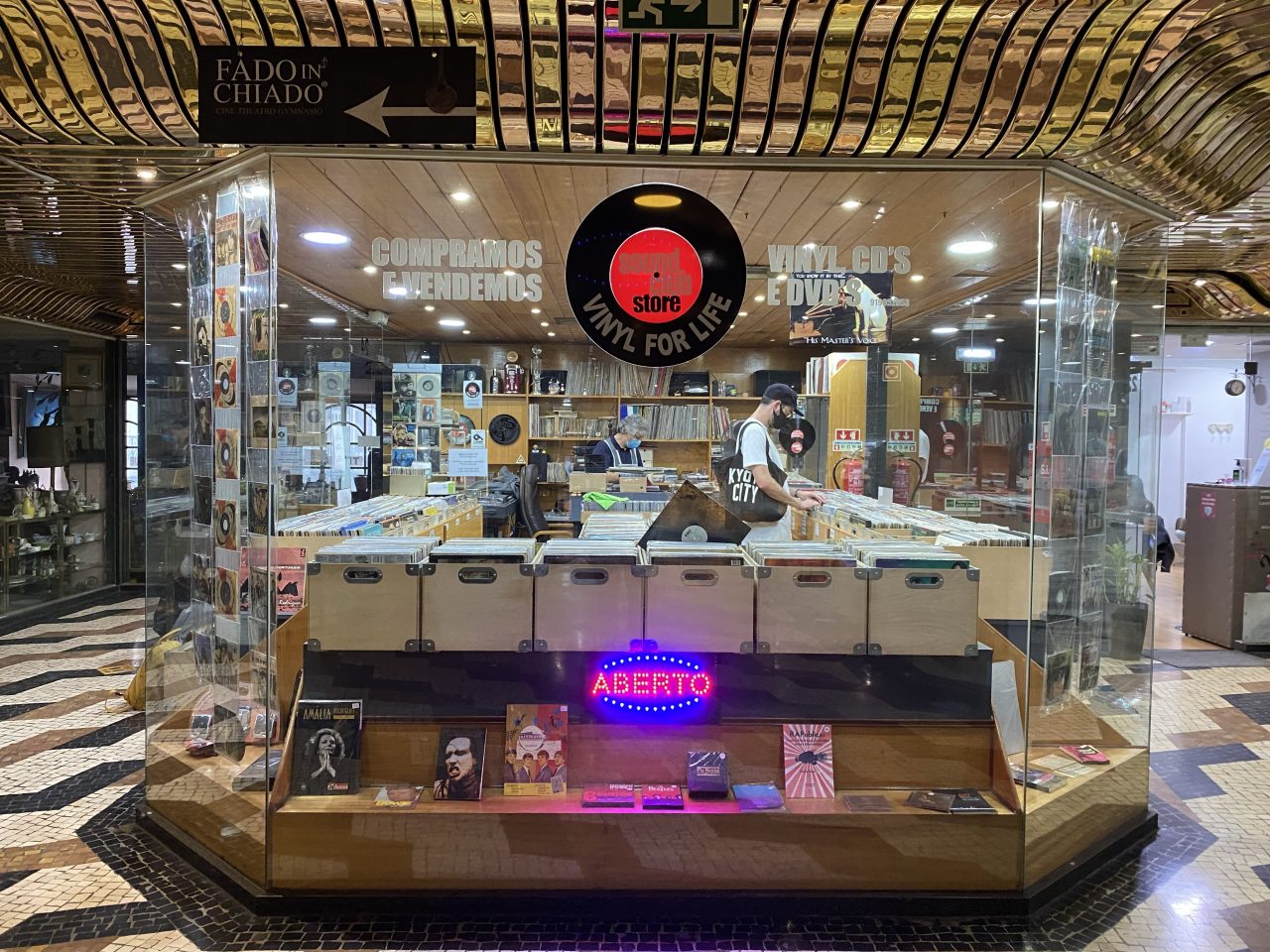 Megalopolis Rang upassende A guide to Lisbon's record stores - The Vinyl Factory